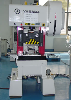 日本 YAMADA DOBBY 山田 DP-35CS C型 雙導柱 高速沖床